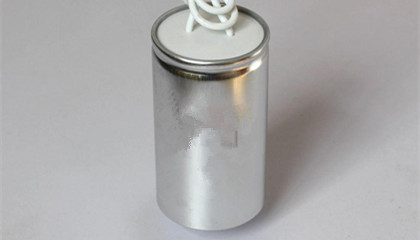 如何選擇交流電機(jī)電容器生產(chǎn)廠家？